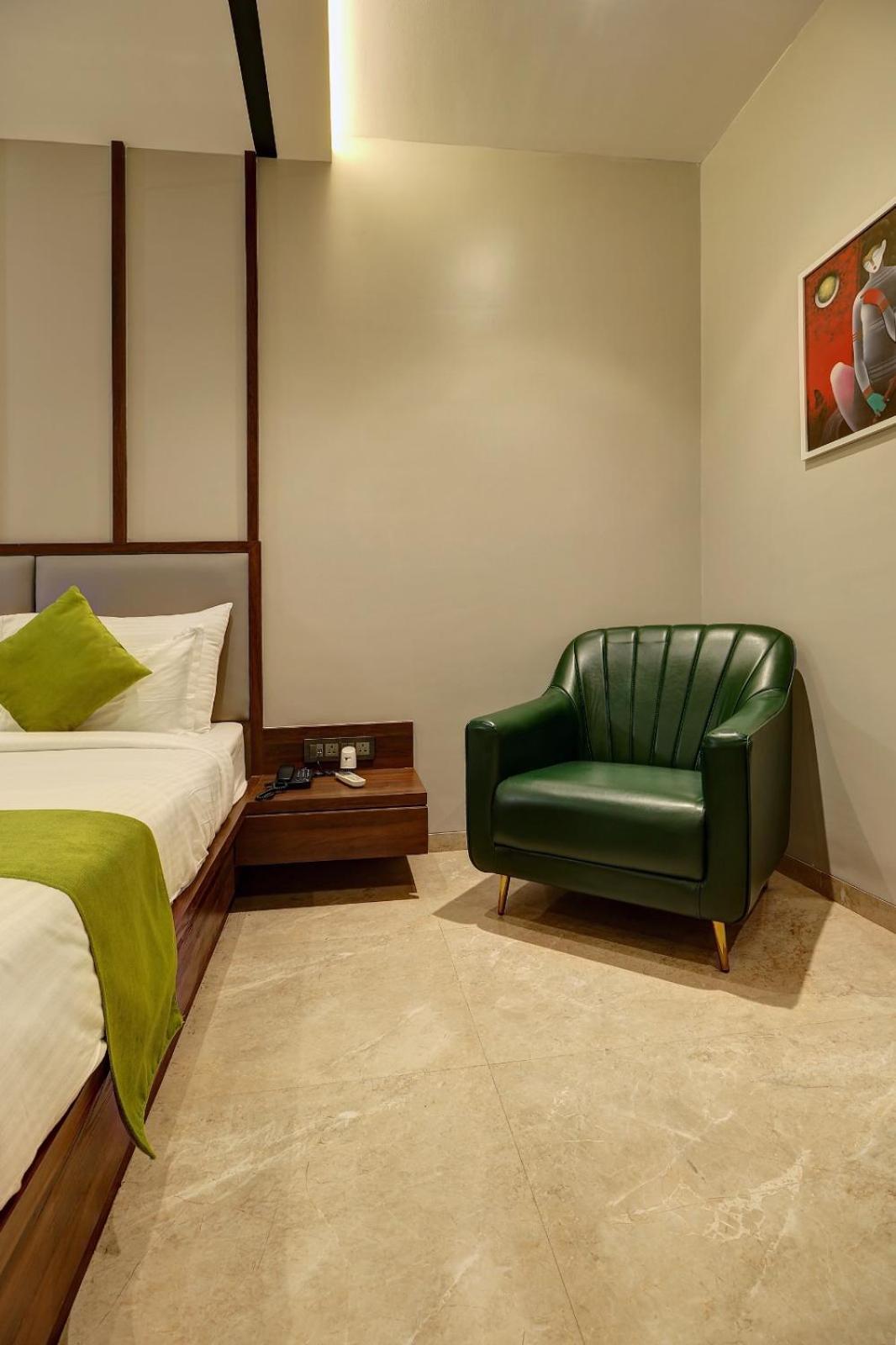 Magnus Fortune House Business Hotel , Magarpatta Mundhva Zewnętrze zdjęcie