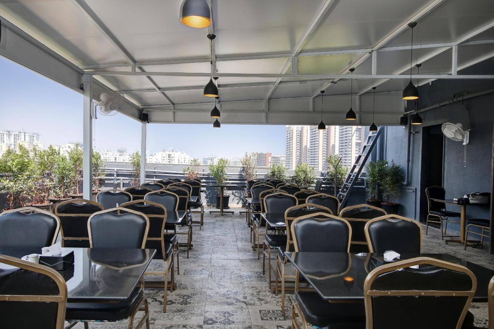 Magnus Fortune House Business Hotel , Magarpatta Mundhva Zewnętrze zdjęcie