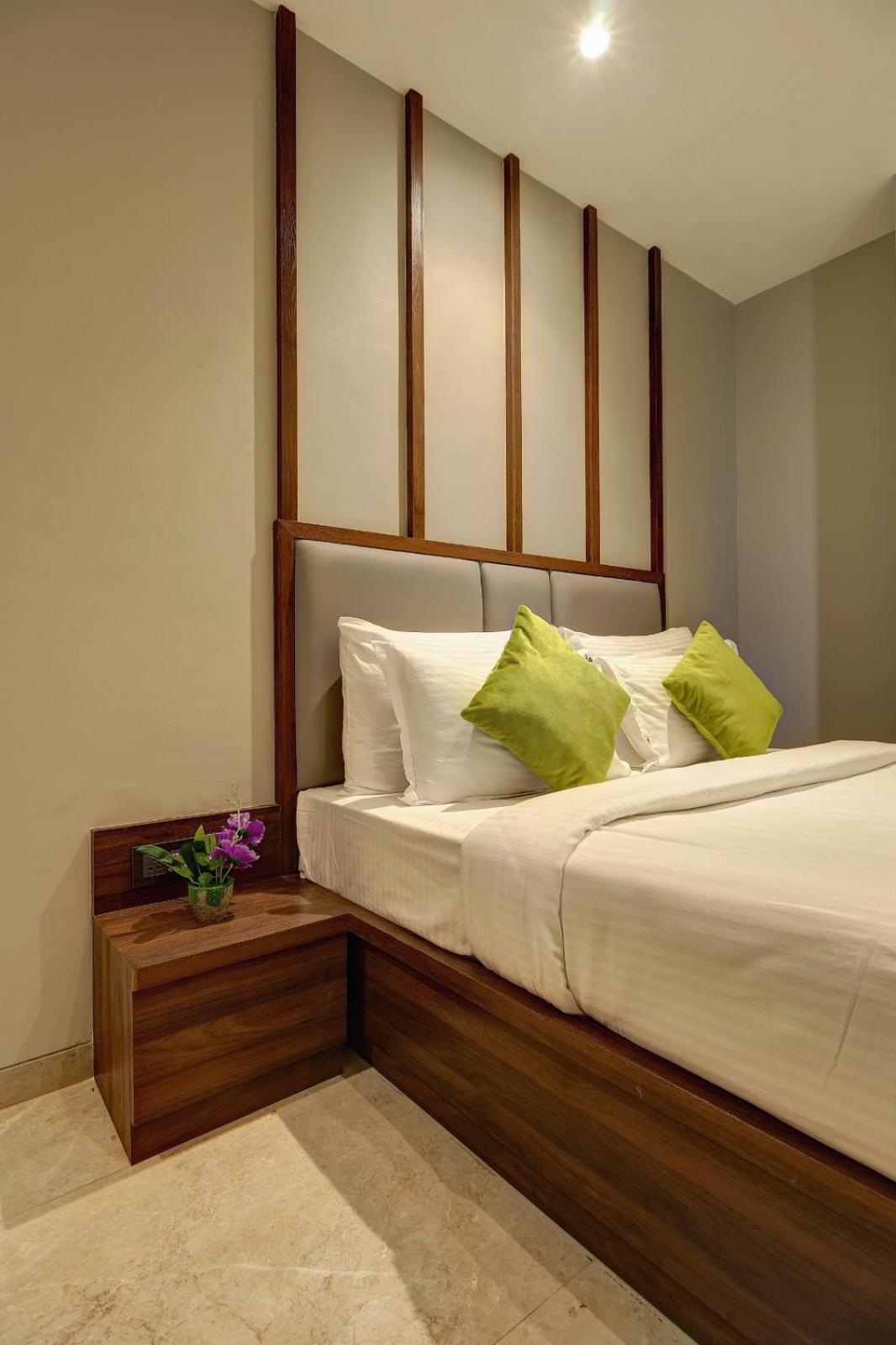 Magnus Fortune House Business Hotel , Magarpatta Mundhva Zewnętrze zdjęcie