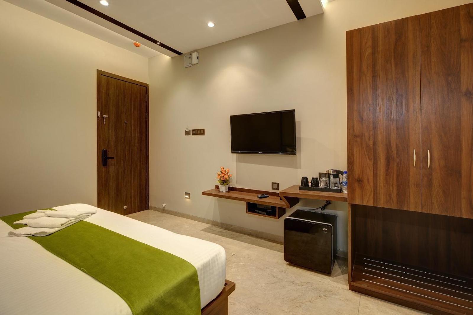 Magnus Fortune House Business Hotel , Magarpatta Mundhva Zewnętrze zdjęcie